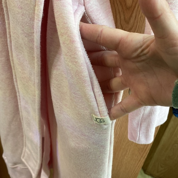 UGG light pink bathrobe - Picture 2 of 3